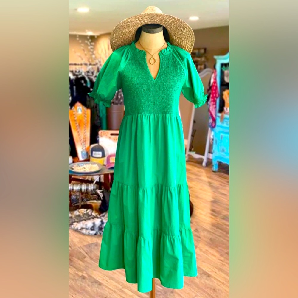Never worn! Green Smocked MIDI Dress. Size M